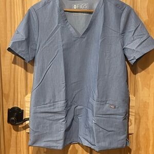 Woman Figs Light Denim Scrub Top